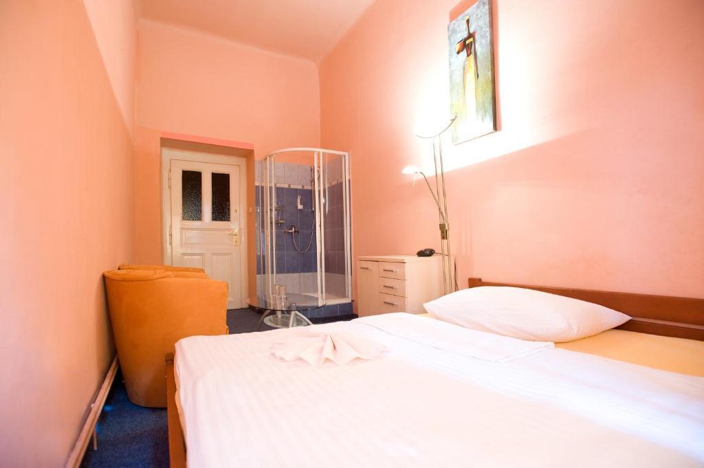 Club Hotel Praha Værelse billede