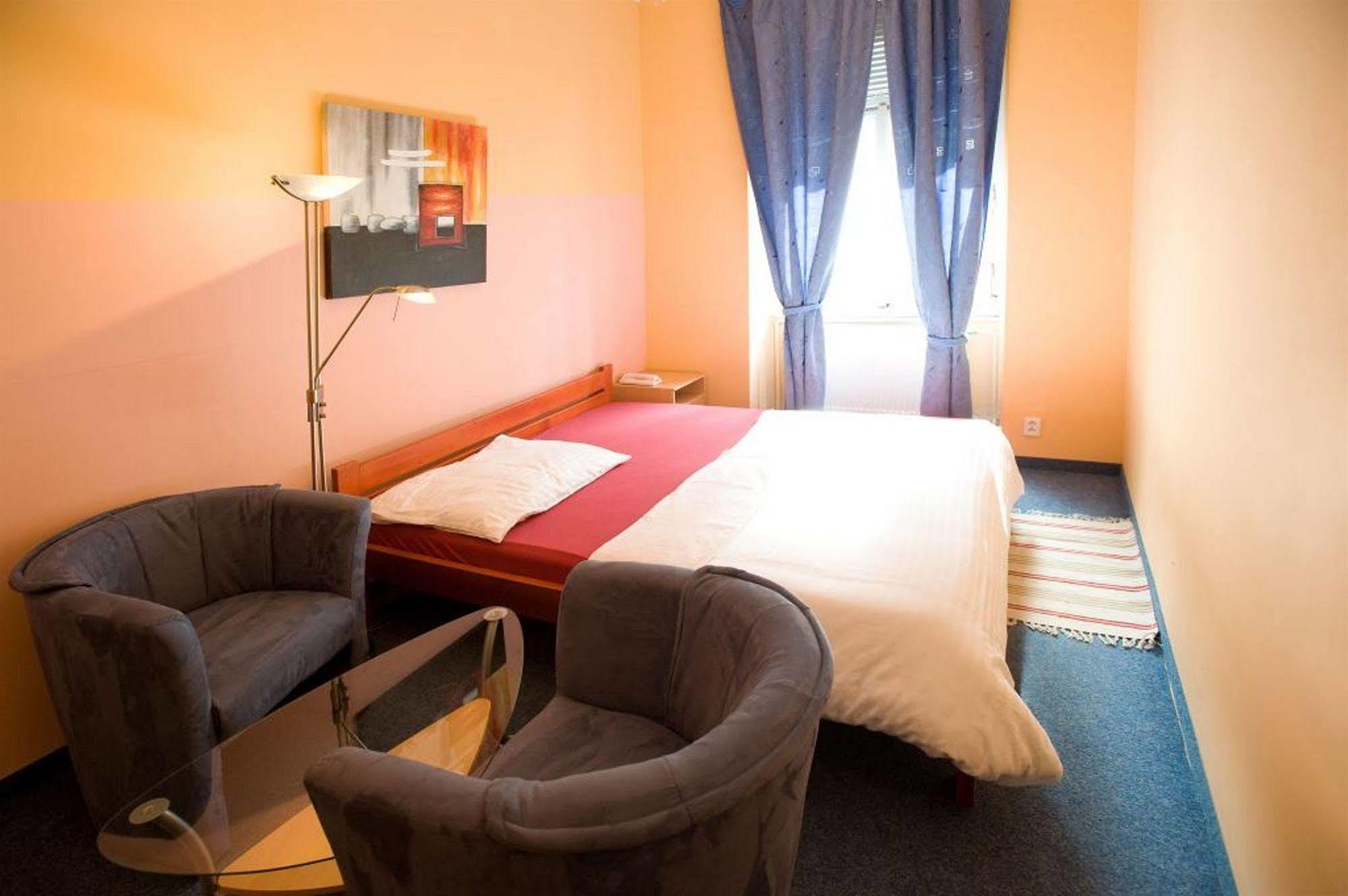 Club Hotel Praha Eksteriør billede